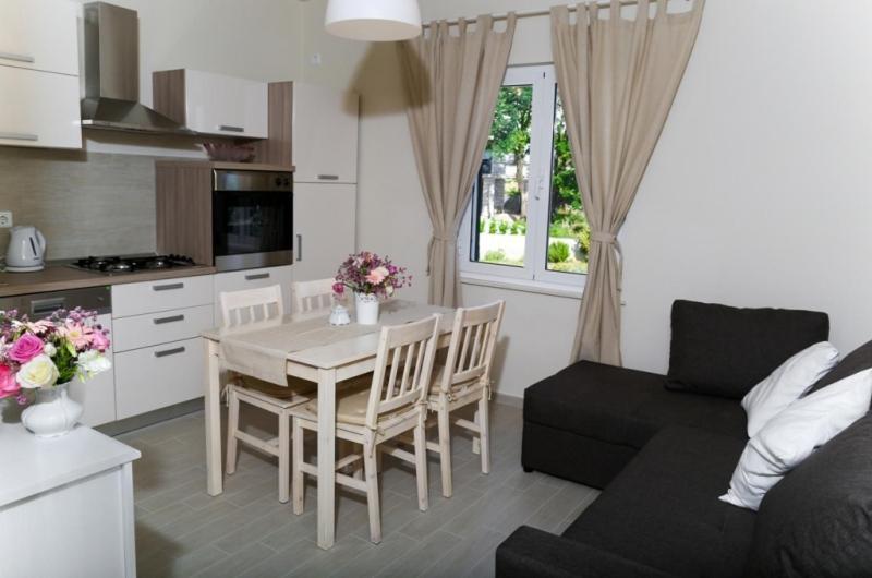 Apartments Villa Lucy تْسافتات المظهر الخارجي الصورة